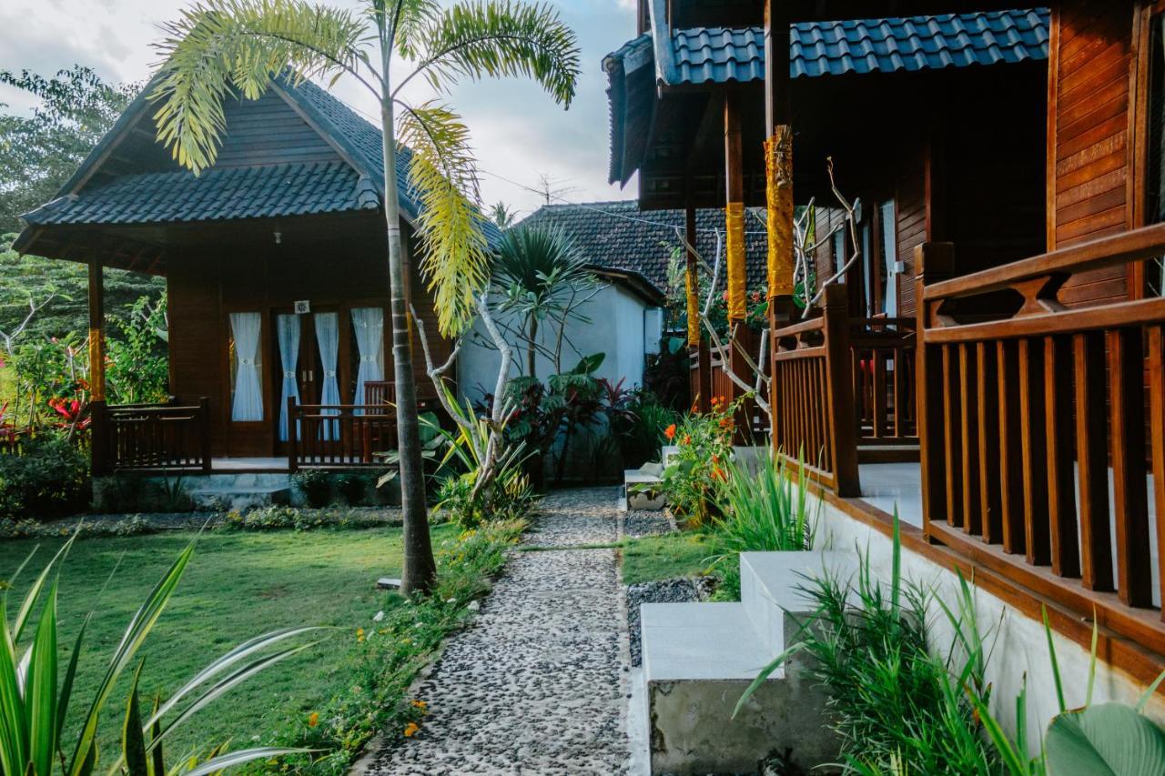 Kurnia Guest House & Spa Toyapakeh Luaran gambar